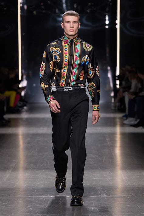 versace jeans 2019